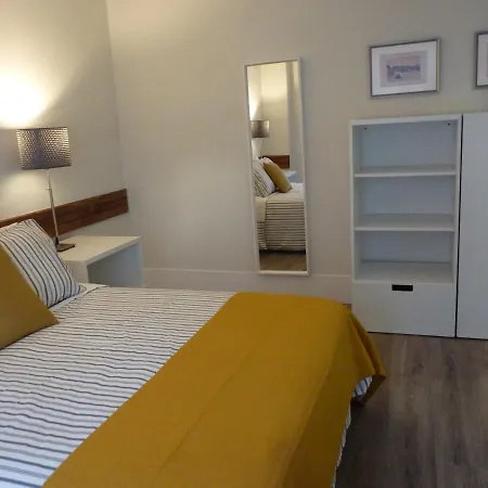 아파트 Confortable 1 Bedroom At Roma Avenue - 1a *