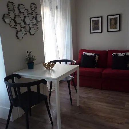 דירה Confortable 1 Bedroom At Roma Avenue - 1a